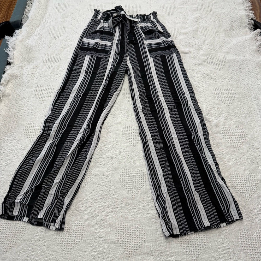 Xhilaration Black and White Striped Flowy Pants (XS)